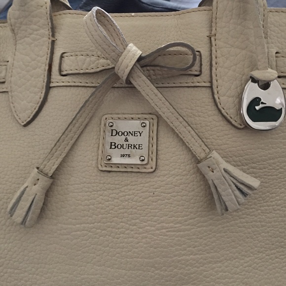 Purse - Picture 2 of 4