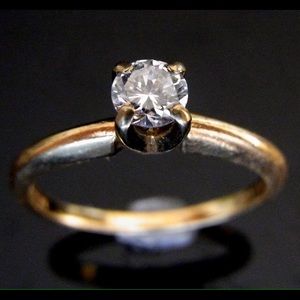 Diamond solitaire engagement ring 1/3 carat