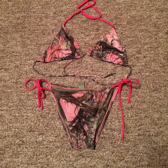 Pink camo bikini