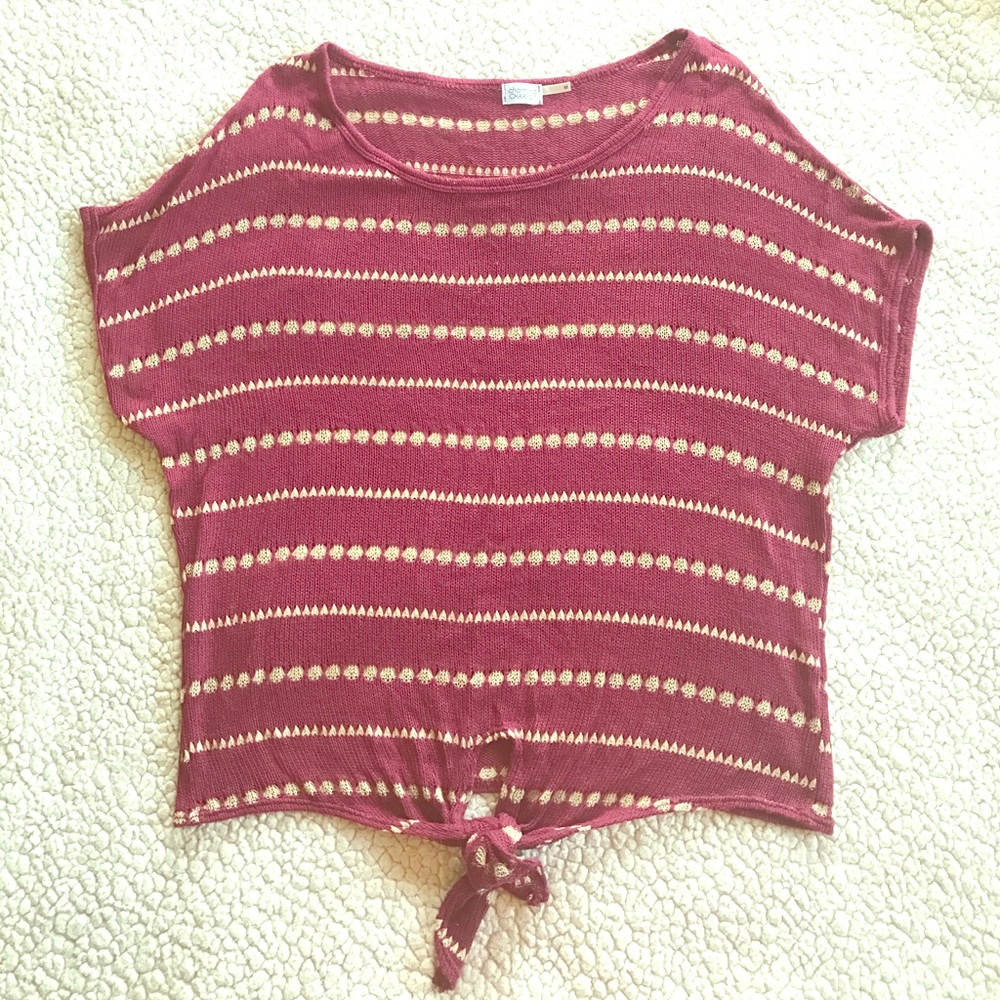 Knot tie top