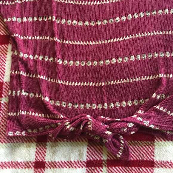 Knot tie top - Picture 3 of 6