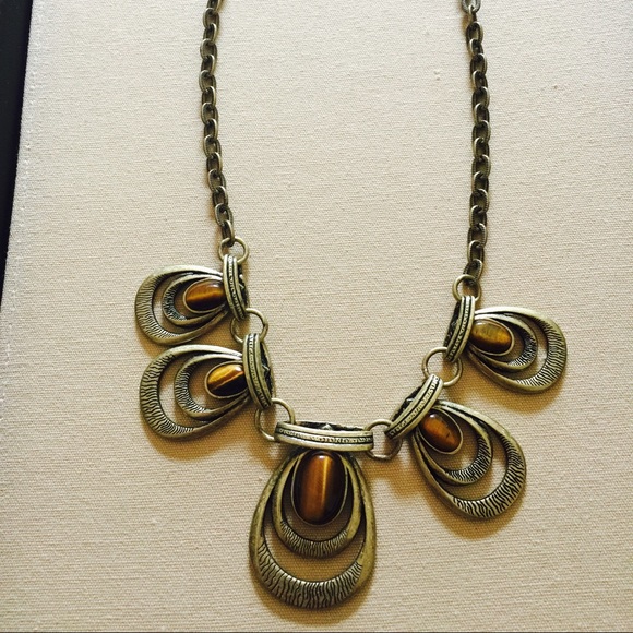 Beautiful brown tone necklace!