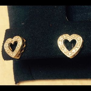 GOLD AND SILVER DIAMOND HEART EARRINGS ⭐️⭐️⭐️