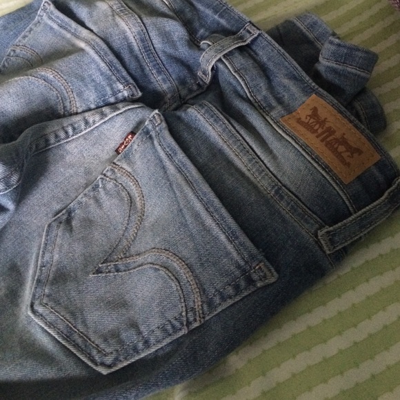 Levi skinny - Picture 2 of 3