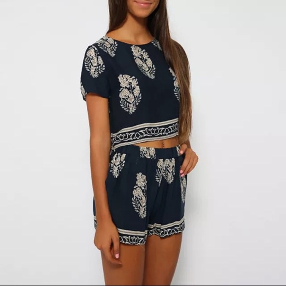 🚫SOLD🚫 Boho Leaf Print Crop-top Playsuit - Picture 2 of 4