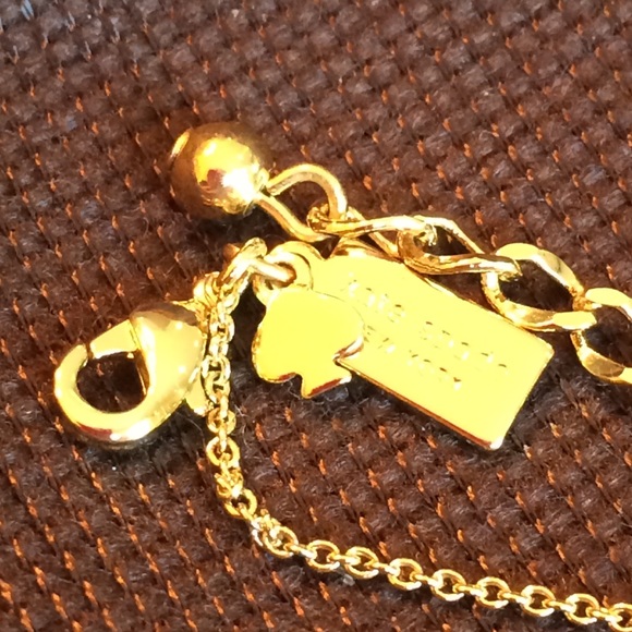 Kate Spade Necklace 🐝
