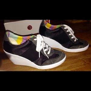 Nine West Platform sneakers