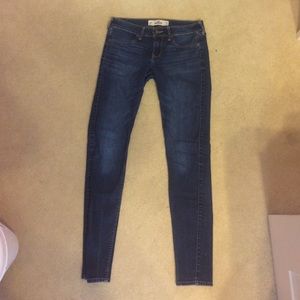 Medium wash hollister jeans
