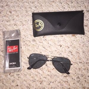 Junior aviator - Ray Ban