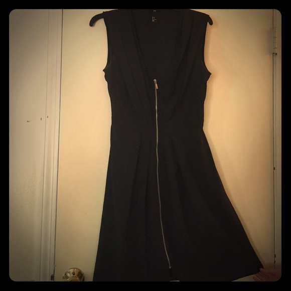 Bundle!! Black dress and purse!