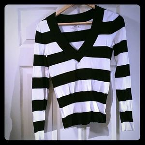Black and White v neck sweater.