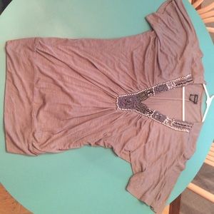 gray beaded top L