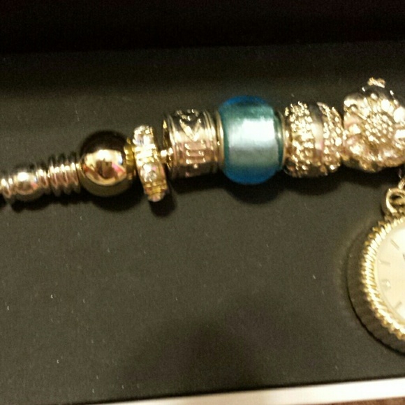 Charm bracelet watch - Picture 3 of 4