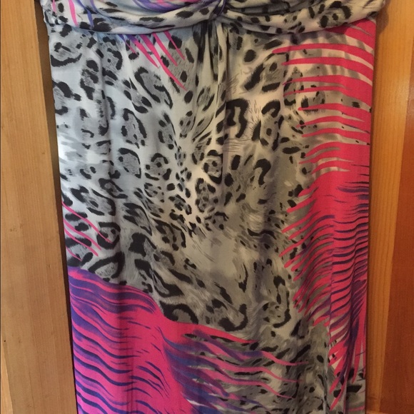 Dress - Picture 3 of 3