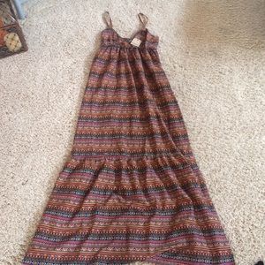 NWT Earthbound patterned maxi dress