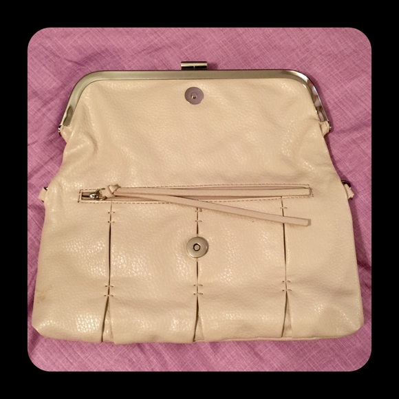 Envelope Clutch - Picture 3 of 3