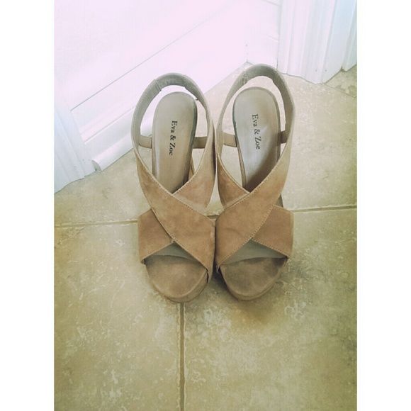 Nude color platform high heels