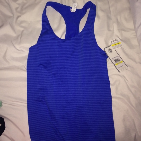 striped blue under armour tank