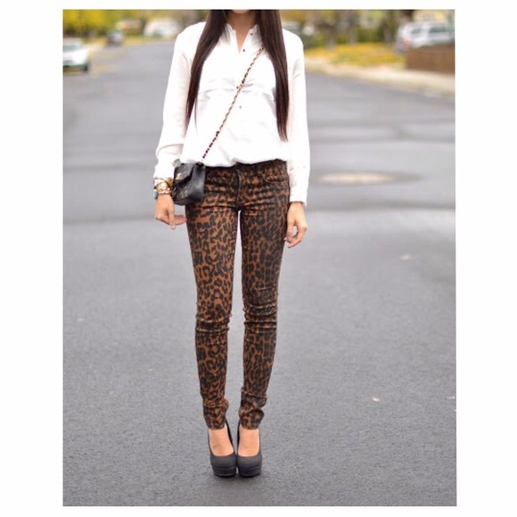 Wild cheetah print joes jeans