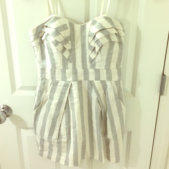 BCBGeneration strapless linen dress