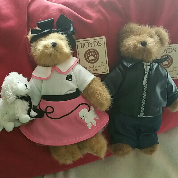 2 Boyds Bears