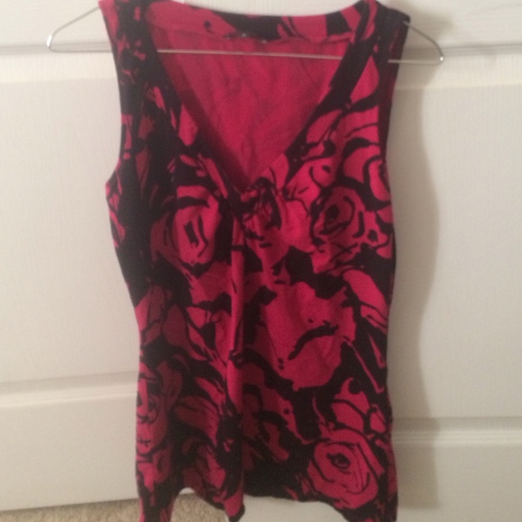 Cotton V neck tank top!