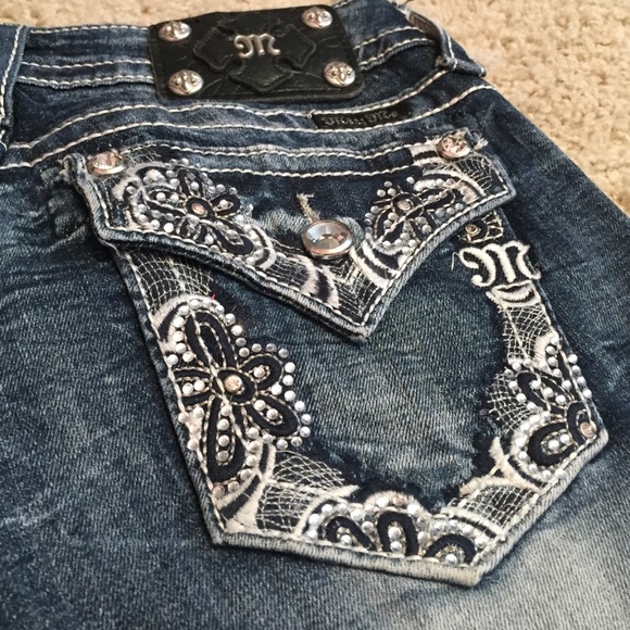 bedazzled jean pockets