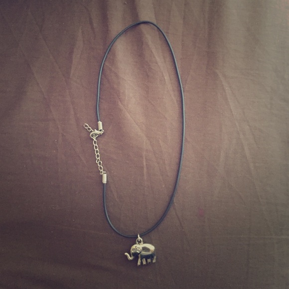 Elephant choker