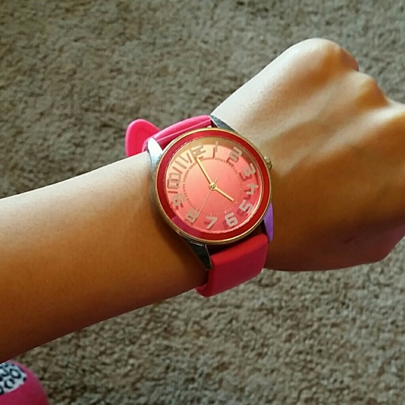 Watch - Picture 2 of 2