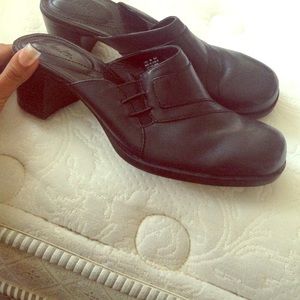 Black cLark shoes