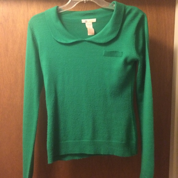 Evergreen Peter Pan sweater!