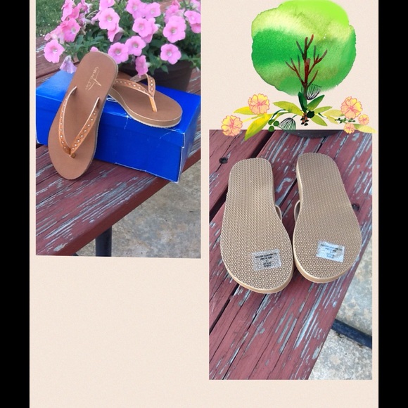 BLUE FIN "SkylaR" flip-flop sandles - Picture 2 of 4