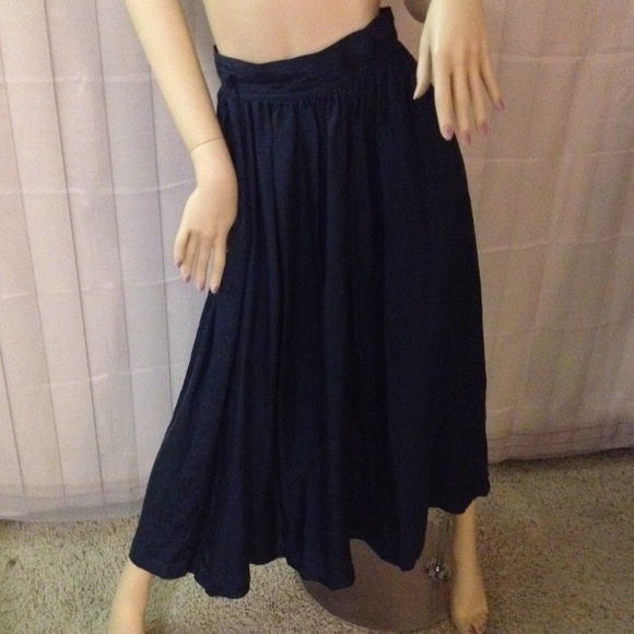 Navy blue 100% silk maxi skirt - Picture 1 of 3