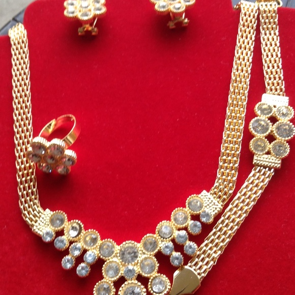 Jewelry - 4pcs 18k Gold plated set.