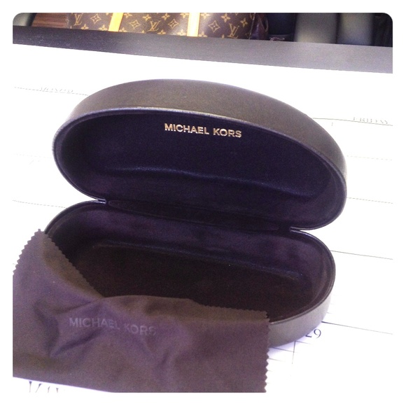 Sunglasses case