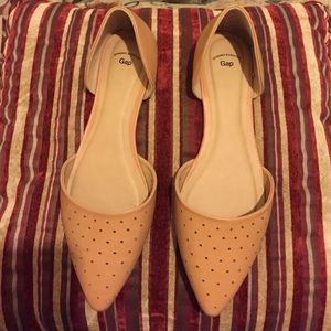GAP tan flats