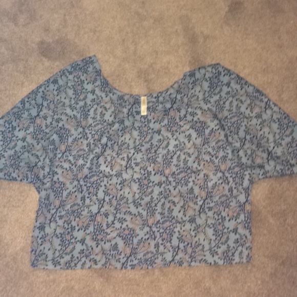 Blue crop top