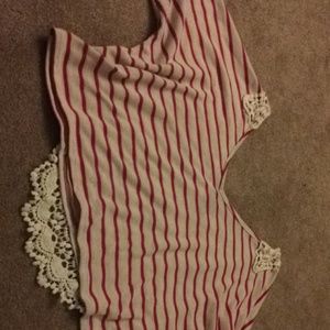 Short sleeve pink and white stripe crop with lace