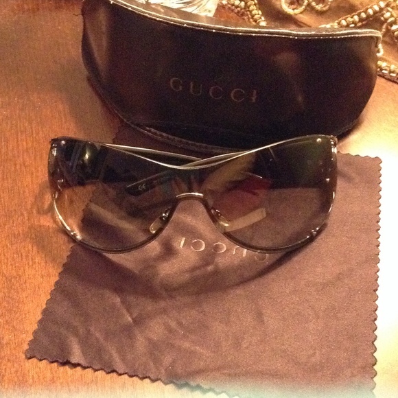 Gucci sunglasses