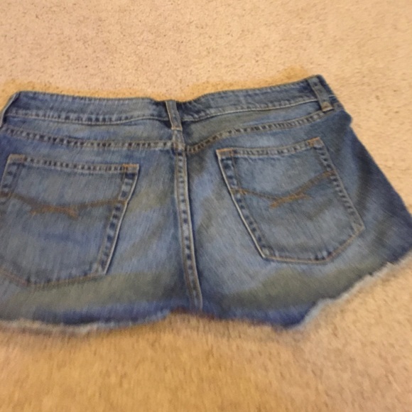 Gap limited edition denim summer cut off shorts - Picture 3 of 3