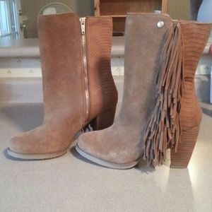 Koolaburra Avery Boots