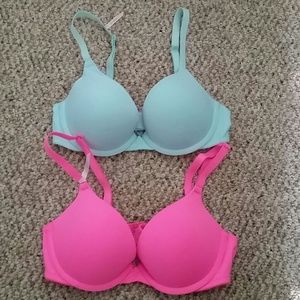 *HOLD* WEAR EVERYWHERE PUSH UP