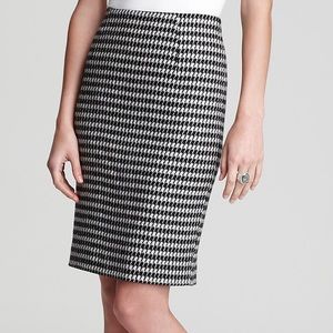 WHBM Houndstooth Pencil Skirt