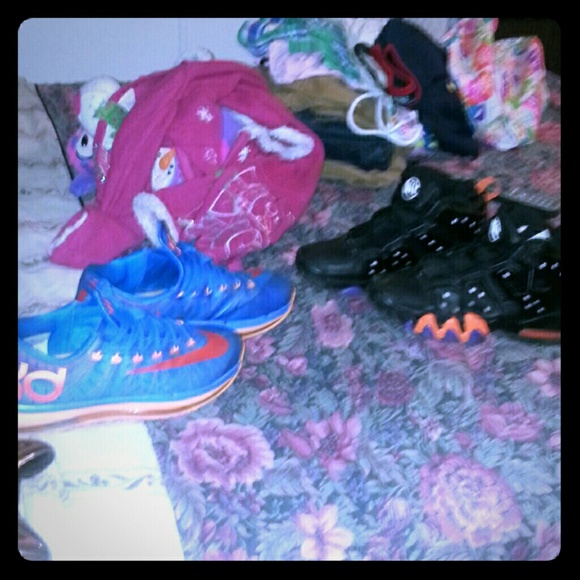 K D'S and Charles Barkleys