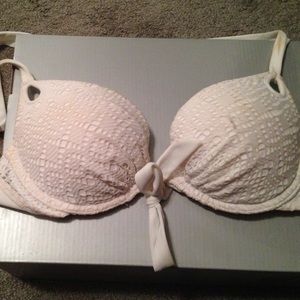 White push up lace bikini top