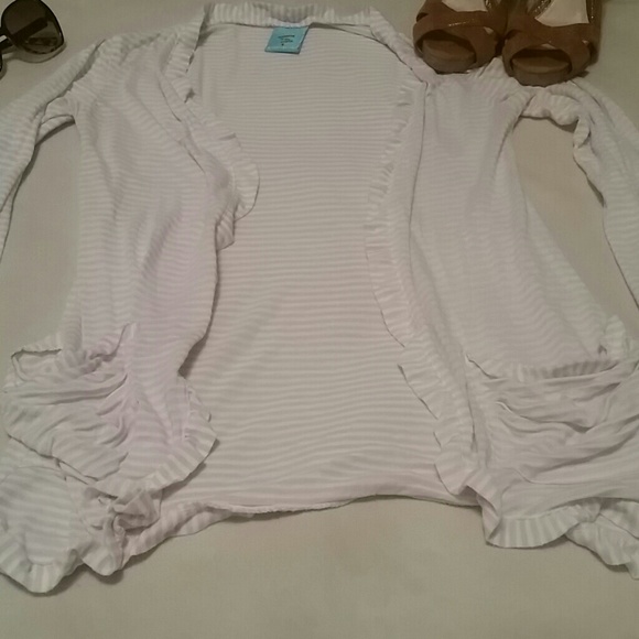 HiP Ruffle Cardigan Size small - Picture 2 of 4