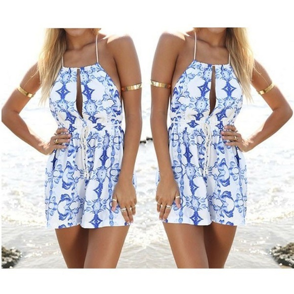 🆕The COCO floral open back romper - BLUE - Picture 2 of 4