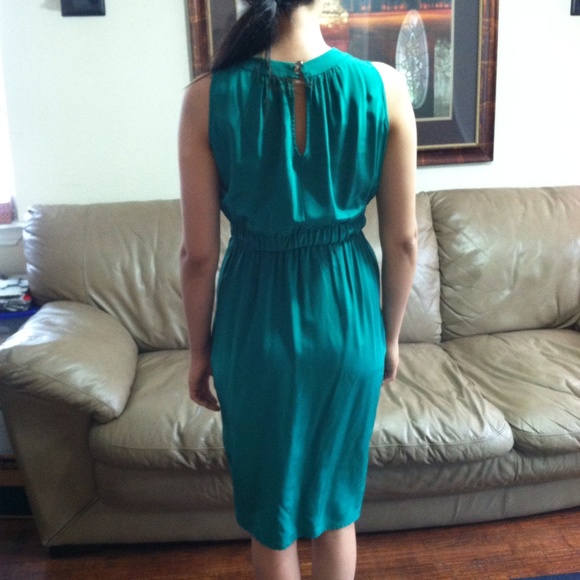 🚫Gifted🚫Gorgeous emerald green hi-lo dress - Picture 2 of 4