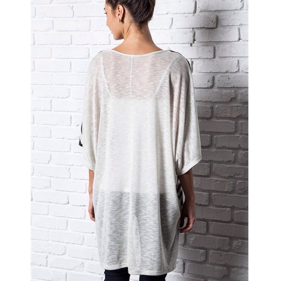 LOWEST 💜 "Chime" Striped Front Loose Top - Picture 3 of 4