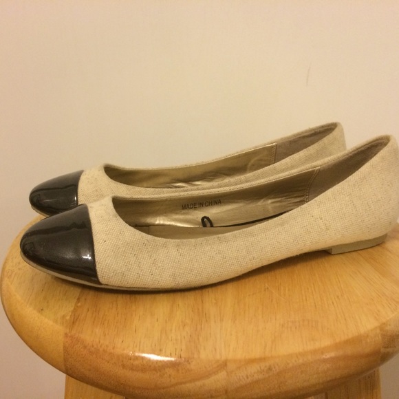 Adorable flats - Picture 3 of 3